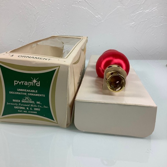 Old Stock Vintage Pyramid Tree Topper unbreakable ornament NEW - Picture 8 of 12